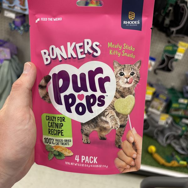 Snacks de hierba gatera Bonkers Purr Pops para gato